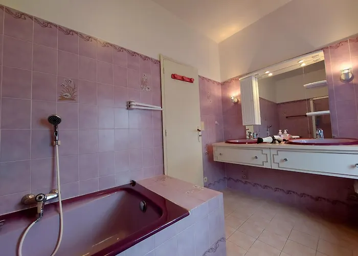 بيت للعطل Du Cheran