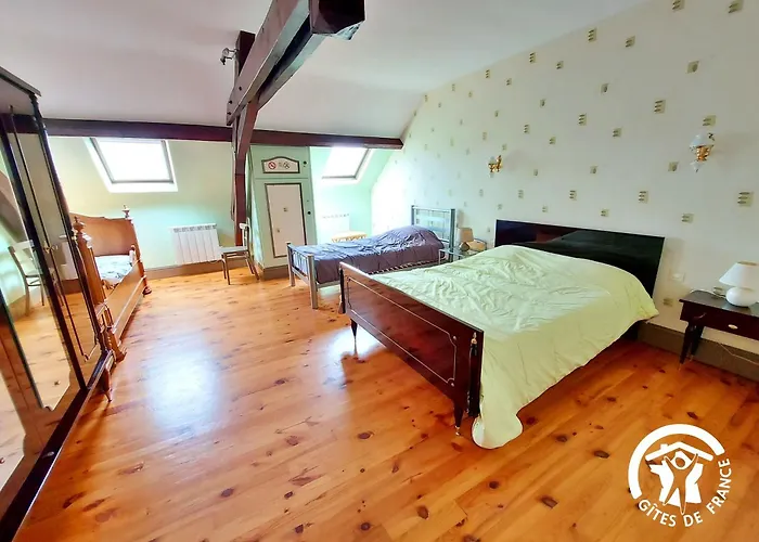 بيت للعطل Du Cheran